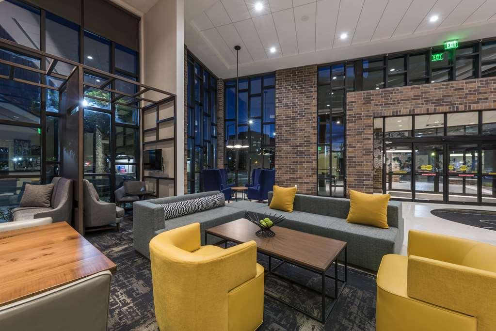 Hyatt Place Boise/Downtown Interior photo